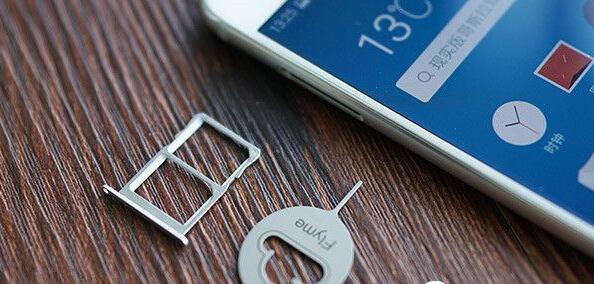 使用cors賬號SIM卡應該插在手簿還是主機？